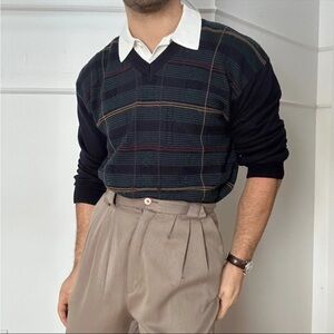 Dark Navy V-Neck Sweater with Plaid Pattern and Relaxed Fit